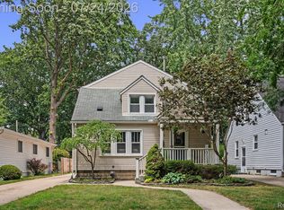 915 E 6th St, Royal Oak, MI 48067