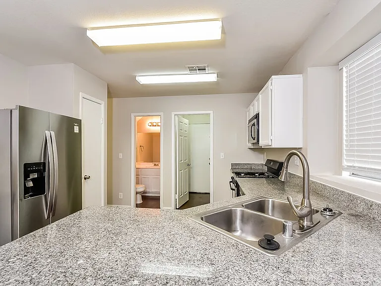 3705 Copper Keg Ct — Photo 8