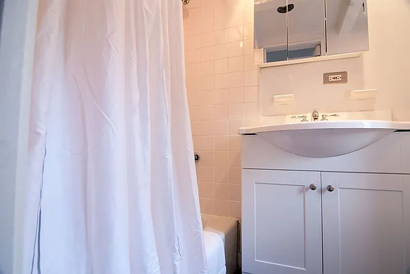 Rented by WAM Partners - William Moses Co. | media 30