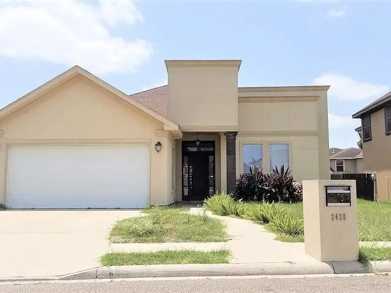 2428 Carianna Ave — Photo 1