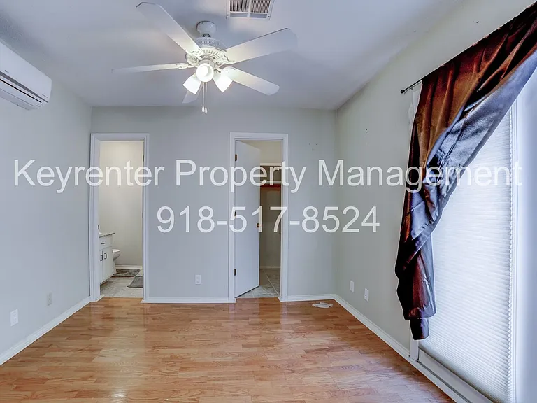 1303 S Lawton Ave #E — Photo 17