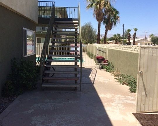 5th image of 1889 N Cerritos Dr