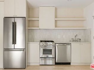 2302 S Carmelina Ave APT 3, Los Angeles, CA 90064