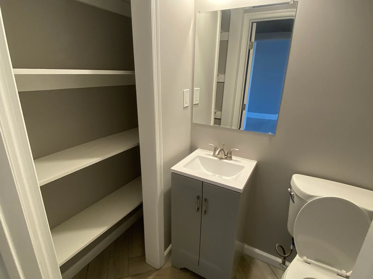 2 bed, 800 sqft, $1,500 — Photo 3