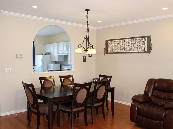 5th image of 16 Saint Andrews Cir Unit 4