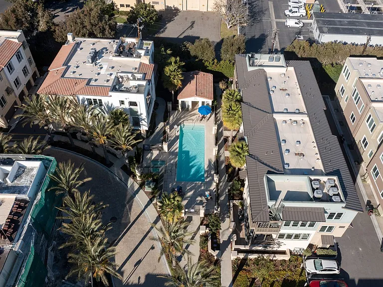 321 Doheny Way — Photo 20