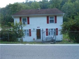 422 Green Valley Dr, Saint Albans, WV 25177