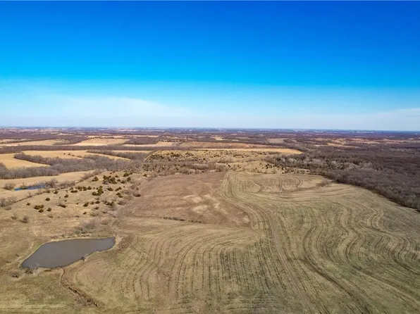 Ee Hwy, McFall, MO 64657