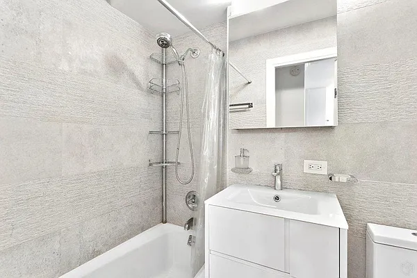 Rented by Halstead Real Estate | media 10