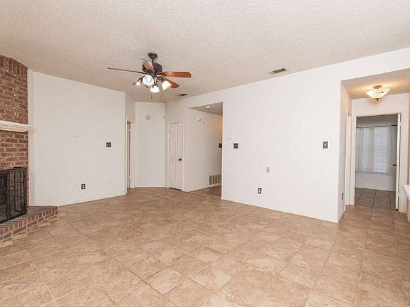4th image of 5104 Glenoak Dr