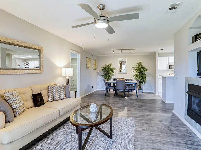Kings Mill Apartment Homes — Photo 4