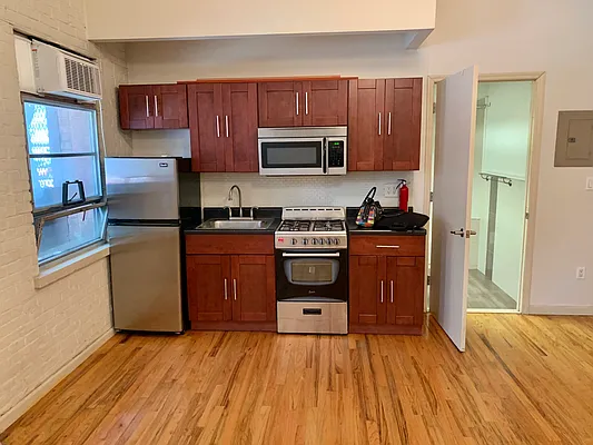 Rented by Carnegie Management Inc | media 21