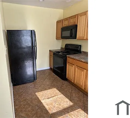 2 bed, $1,476 — Photo 4
