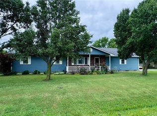 1023 E Miller Rd, Iola, KS 66749