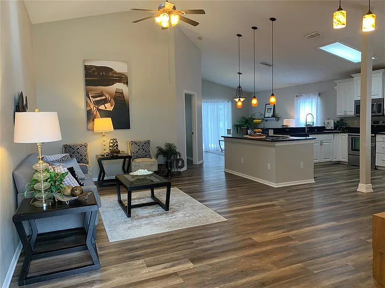 13633 Emeraldview Dr — Photo 9