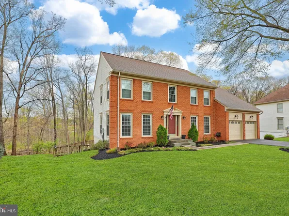 13943 Valley Country Dr, Chantilly, VA 20151