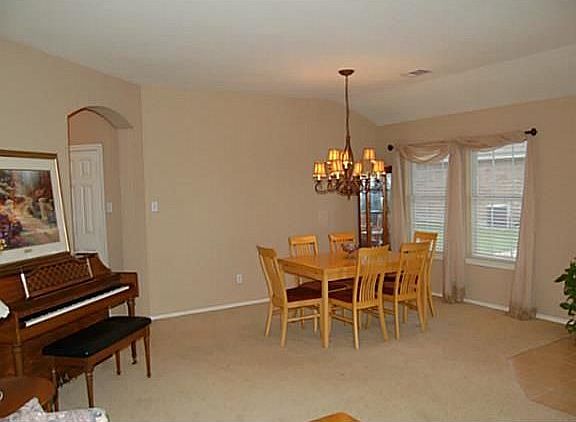 2nd image of 2309 Belmont Park Dr