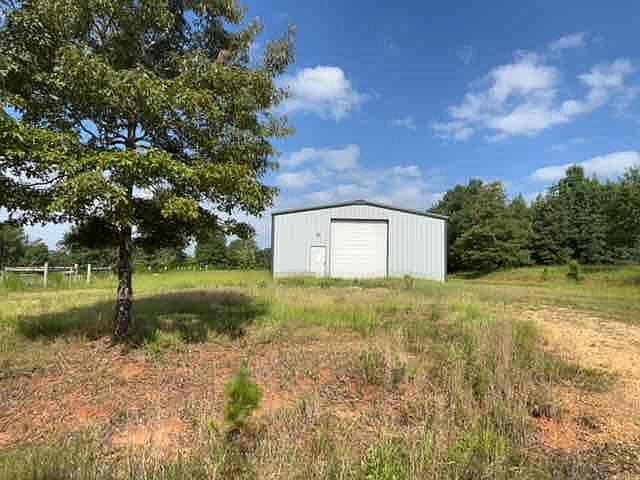 1st image of 60029 Umfress Rd