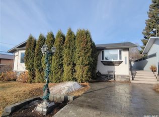 4702 Leader St, Macklin, SK S0L2C0