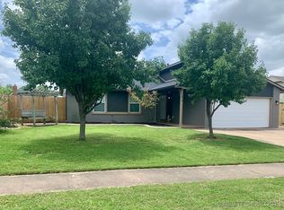 11810 E 83rd St N, Owasso, OK 74055