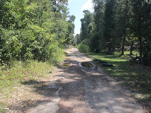 4th image of 130 County Road 389
