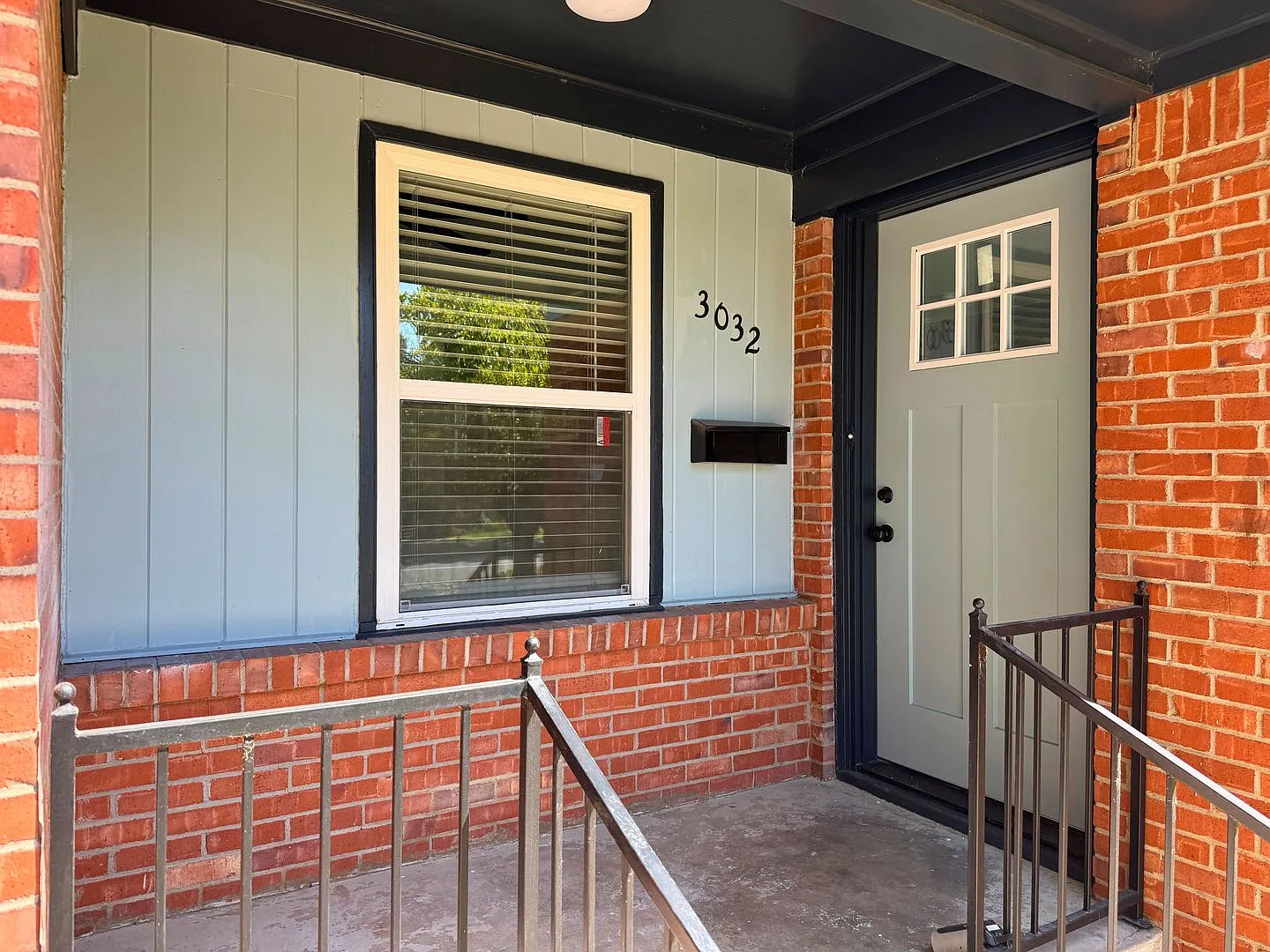 Fully remodeled 2/1 corner-lot home in Faith Village! — Photo 2