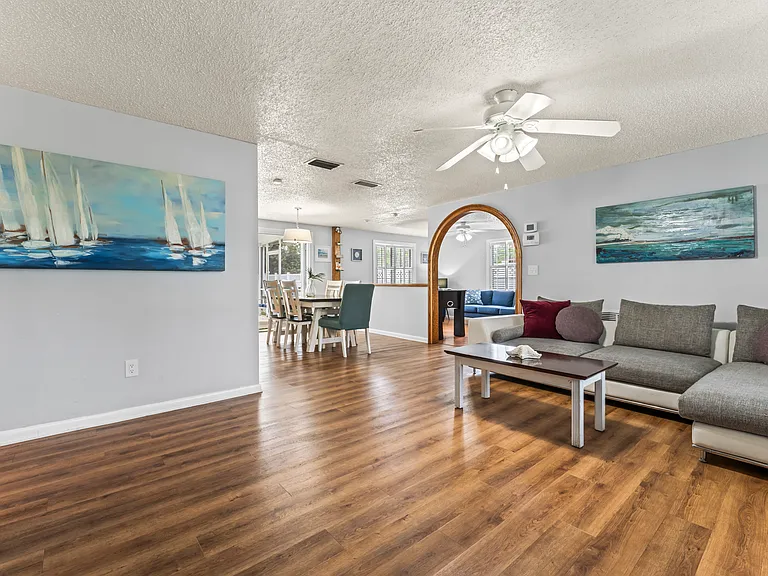 3640 Anderson Ave — Photo 27
