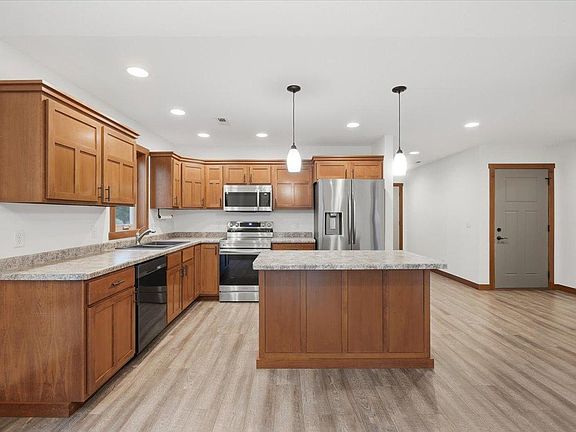 5th image of 1725 Squirrel Way