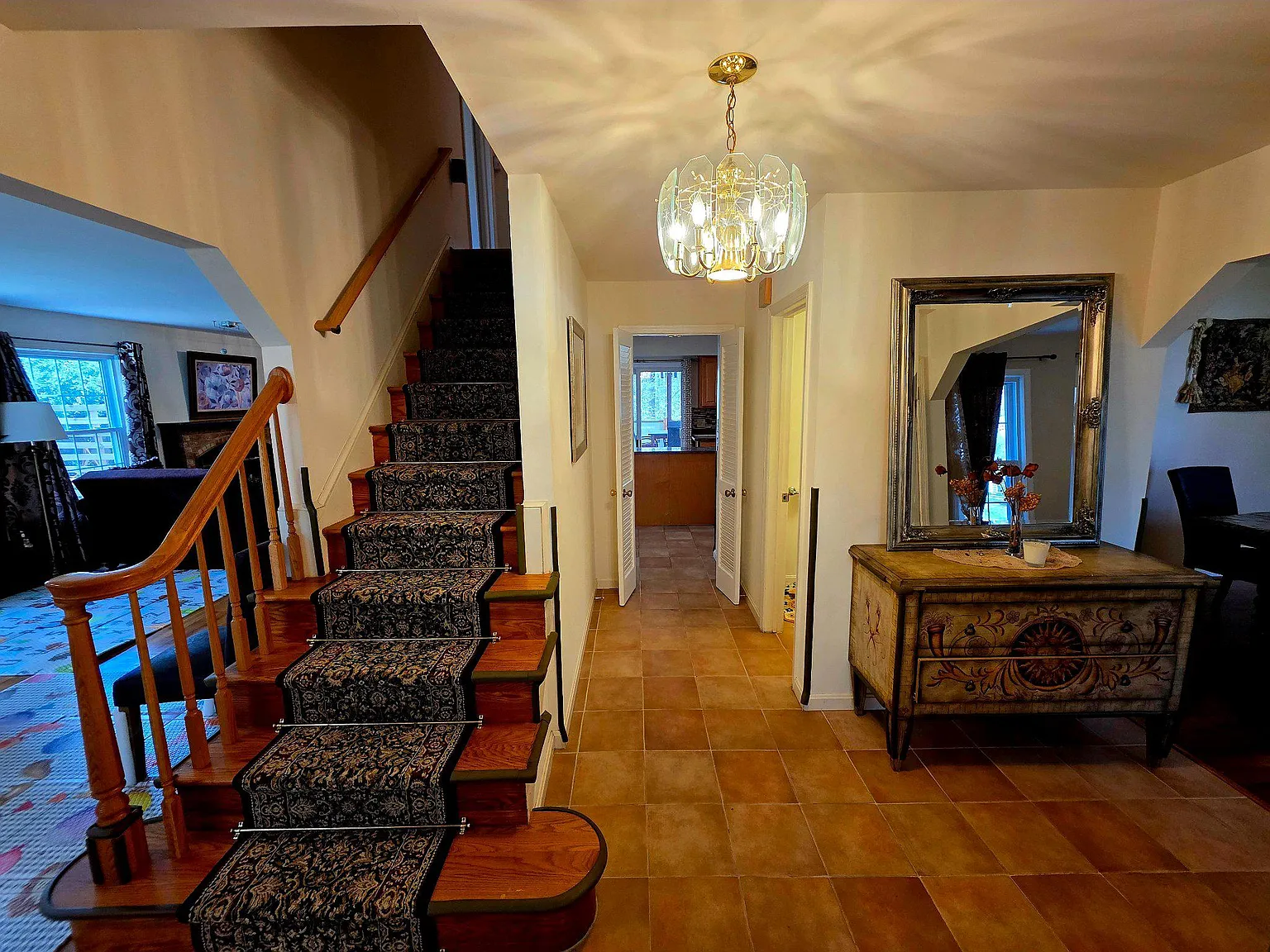 4 bed, 3.5 bath, 2718 sqft, $4,500 — Photo 3