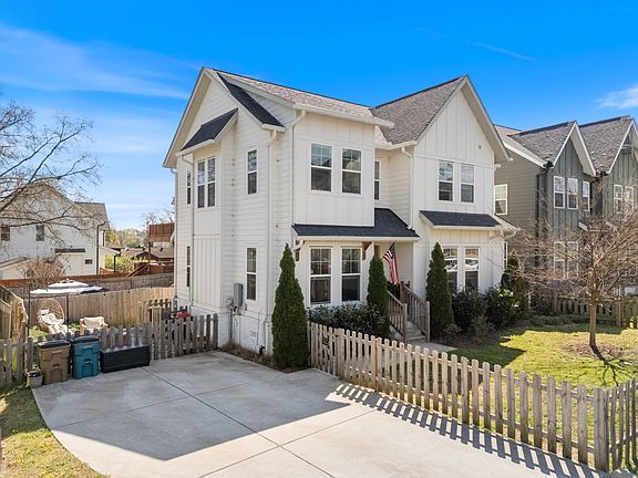 3rd image of 602 Ries Ave