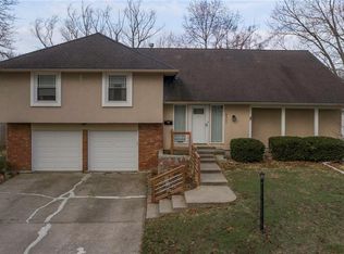 8501 W 98th St, Overland Park, KS 66212