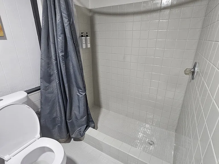 1350 Ashford #RB — Photo 15