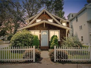132 Limewood Ave, Branford, CT 06405