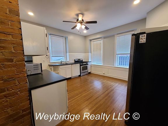 5th image of 4428 Ashland Ave #1