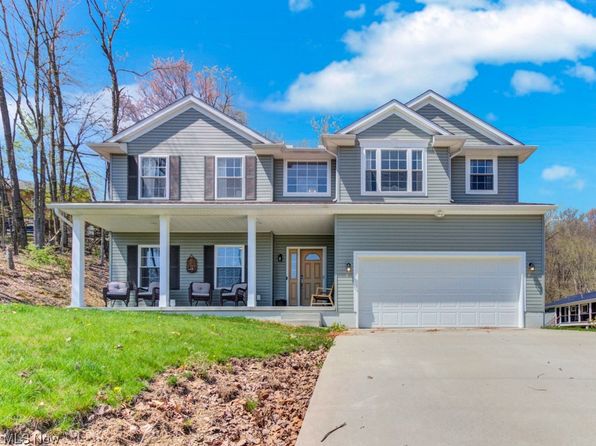 589 W Mohawk Dr, Malvern, OH 44644