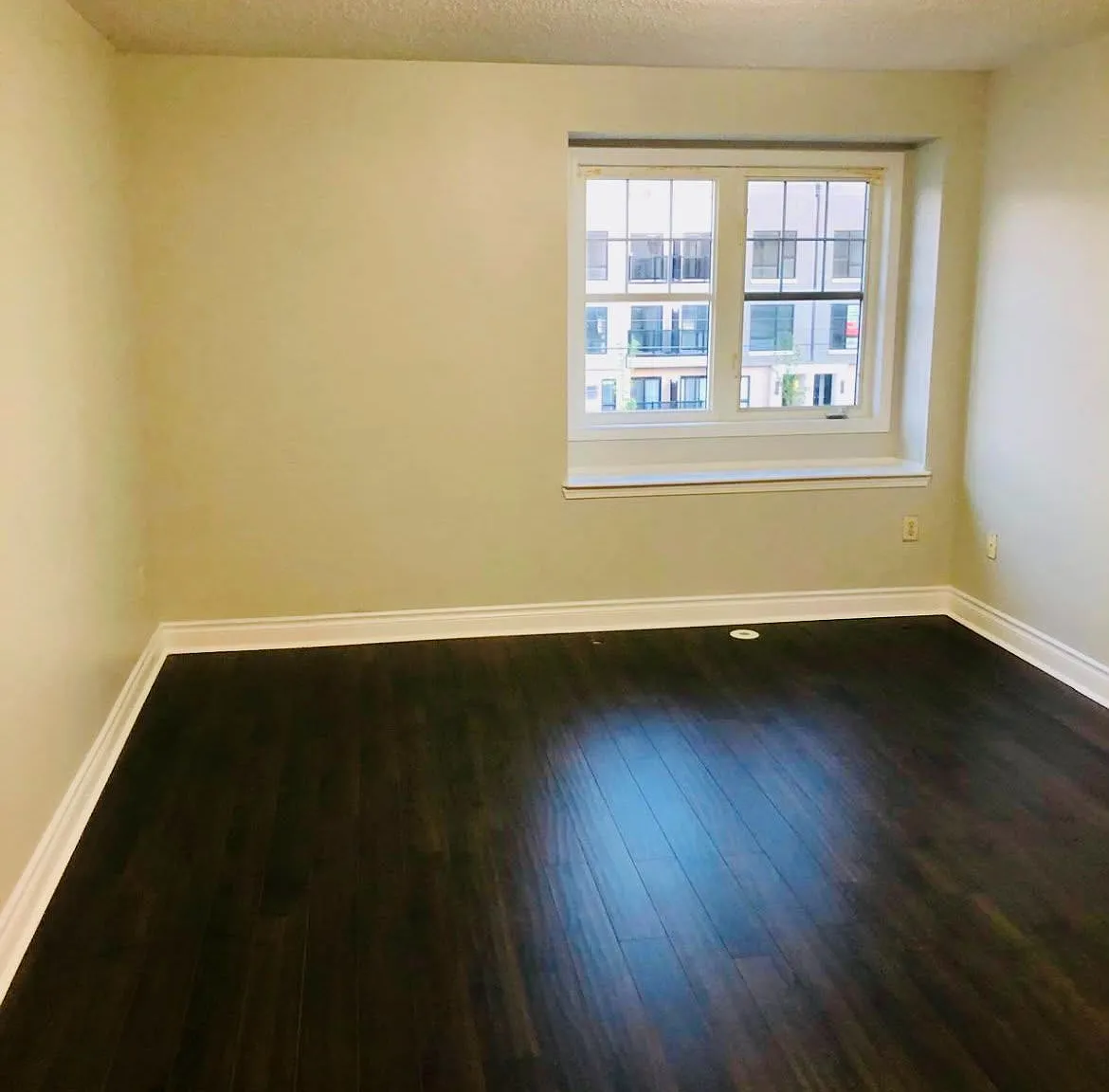 4 bed, $3,000 — Photo 3
