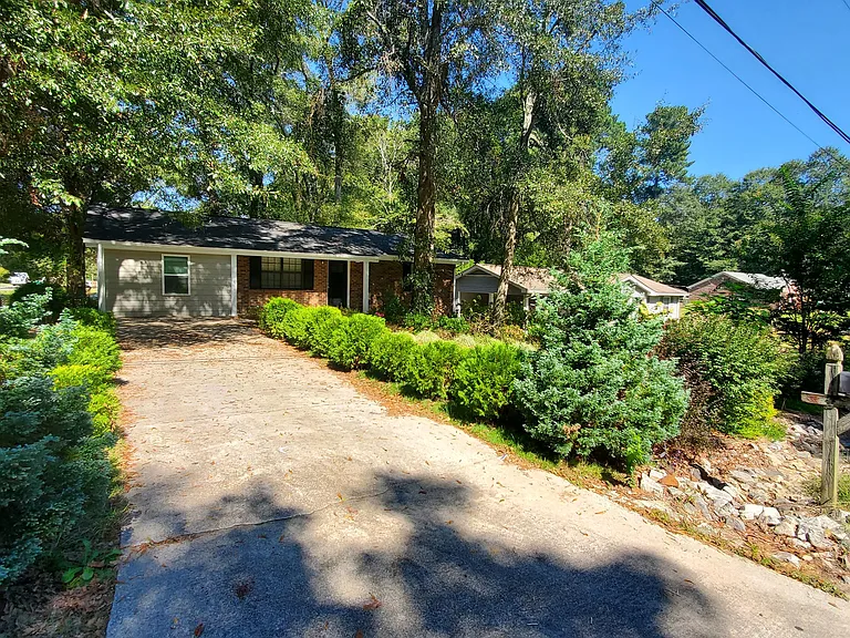 280 E 5th Ave — Photo 3