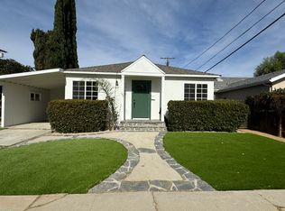 17601 Bromley St, Encino, CA 91316