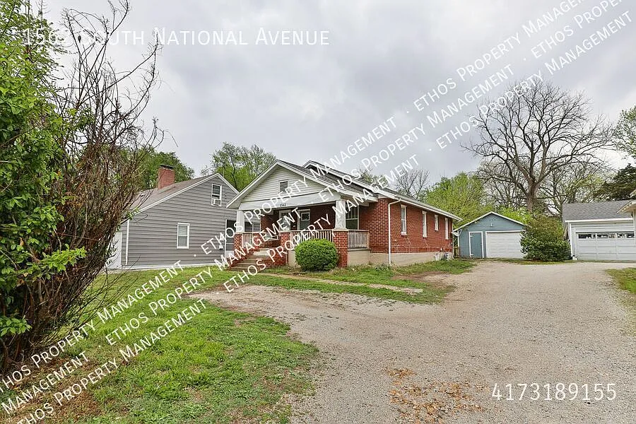 Building Photo - 1562 S National Ave