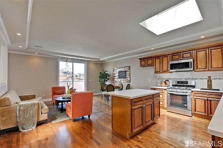 1st image of 175 Rae Ave #A