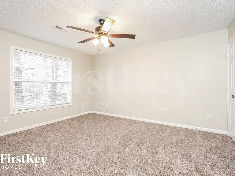 139 Creek Meadow Dr — Photo 13