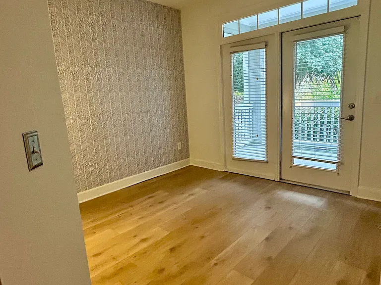 Secondary bedroom