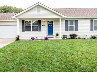 8 Love Dr, Hillsboro, MO 63050
