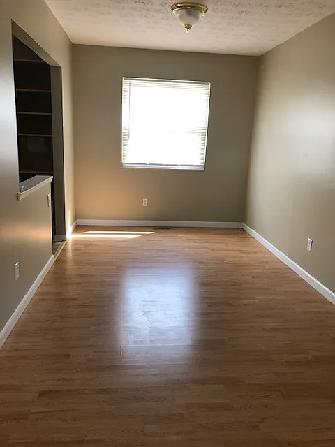 3 bed, 1.5 bath, 1540 sqft, $1,850 — Photo 4