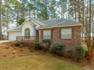 75 Timberton Dr, Hattiesburg, MS 39401