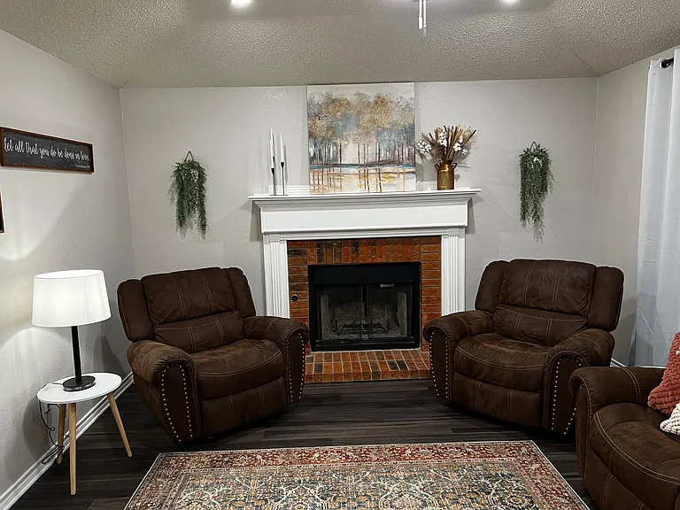 520 Canary Ln — Photo 6