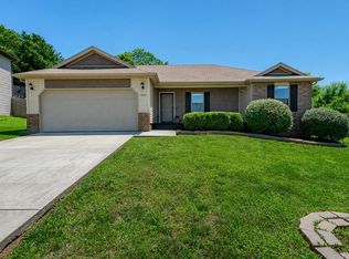 1405 S Minim Ct, Ozark, MO 65721