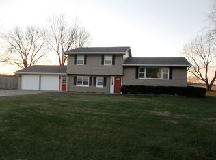 2302 Riverdale Rd, Rock Falls, IL 61071