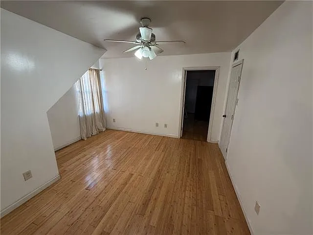 5905 Lafaye St — Photo 7