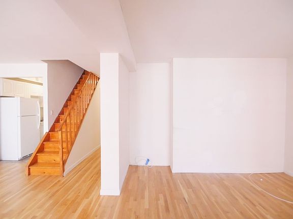 3rd image of 225 E 85th St APT 1005